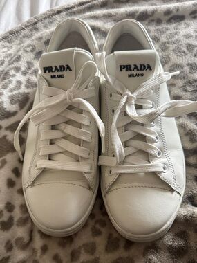 Prada White Leather Low-Top Lace-Up Sneakers 39